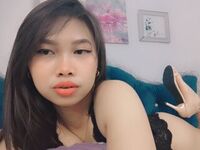 masturbating webcam girl AickoChann